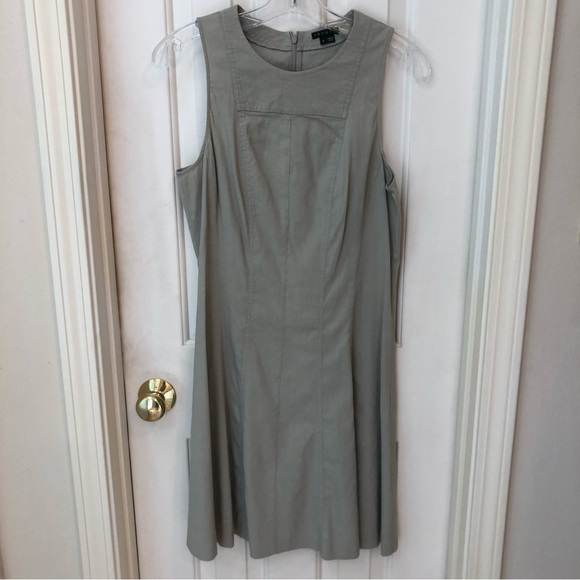 Theory dress, linen with spandex, sleeveless a-line, natural taupe color, Sz 8 - Picture 9 of 11